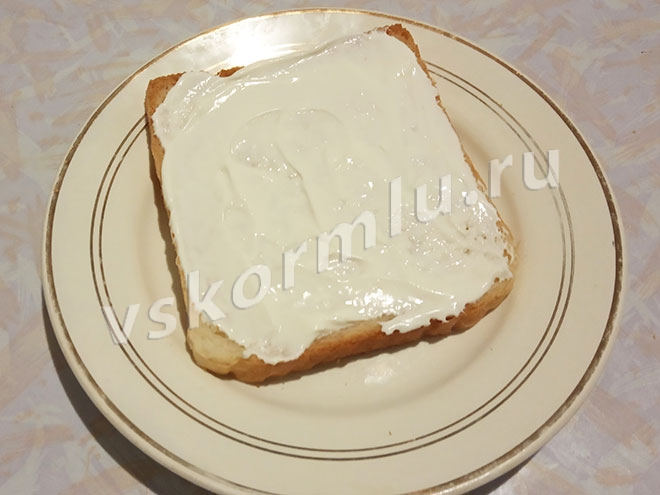 Хлеб со сметаной