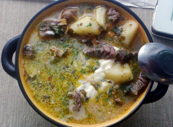 Щавелевый суп с говядиной для кормящей мамы